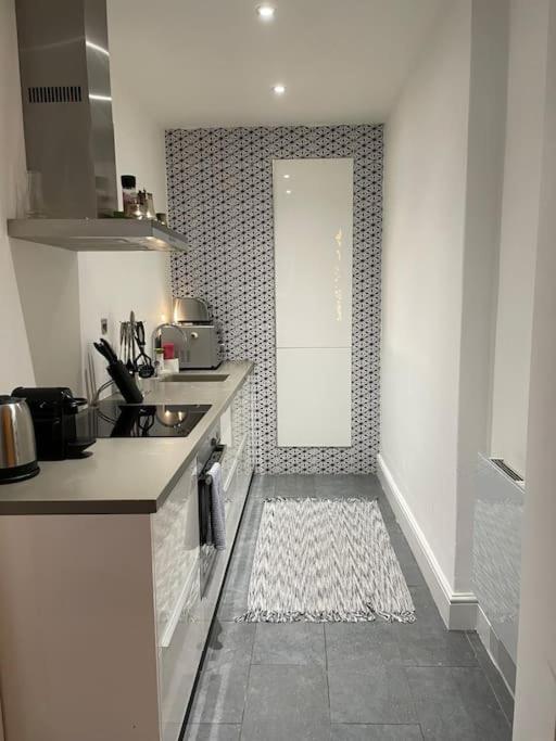 شقة The Flat With The Heart لندن المظهر الخارجي الصورة